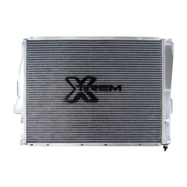 Radiateur aluminium BMW E46 sauf M3 - Connexion durites type origine