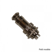 Prise tanche pour rampe de phares 3 plots - fiches  souder